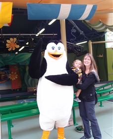 At Theme Park Central Holiday House - Accommodation Rockhampton 0
