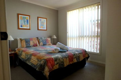 Captain's Quarters Bermagui - Accommodation Rockhampton 2