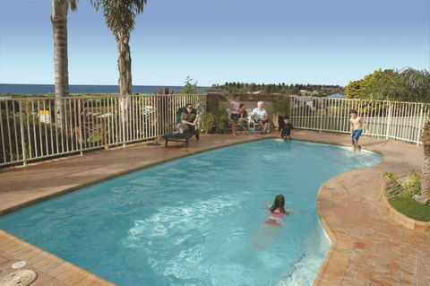 Captain's Quarters Bermagui - Accommodation Rockhampton 5