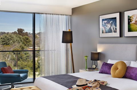 East Hotel + Apartments - Accommodation Rockhampton 1