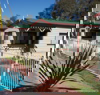 Parkes Country Cabins - Accommodation Rockhampton