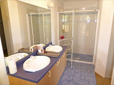 Palais D'Amor At Greenwell Point - Accommodation Rockhampton 57