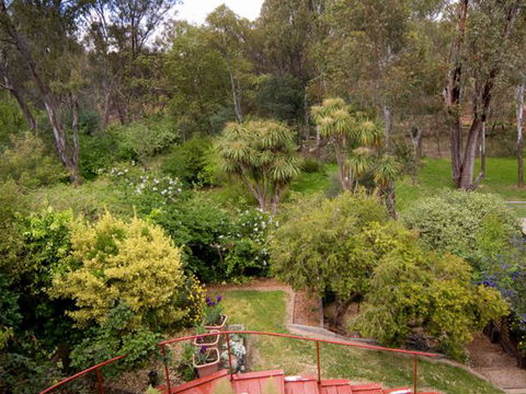 Chisholm Heights CBD Accommodation - Accommodation Rockhampton 5