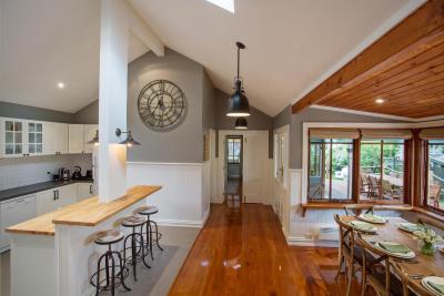 Oak Tree Lodge - Accommodation Rockhampton 2