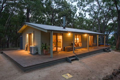 Mirkwood Forest Self-Contained Spa Cottages - Accommodation Rockhampton 0