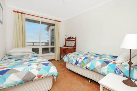 Willows - Accommodation Rockhampton 8