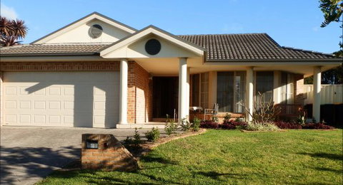 Azure Haven - Accommodation Rockhampton 0