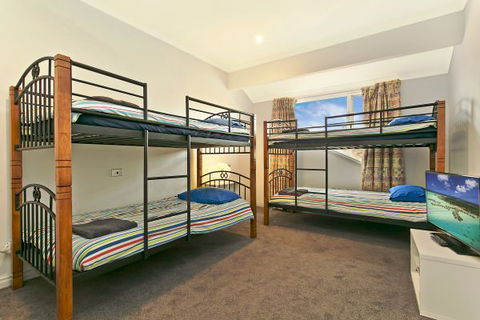 SALT Waterfront Apartment - Accommodation Rockhampton 7