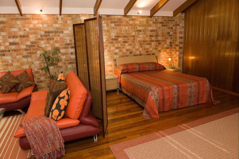 Bet's Bed And Breakfast Studio - Accommodation Rockhampton 2
