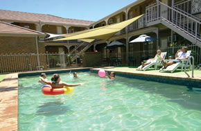 City Colonial Motor Inn - Accommodation Rockhampton 0