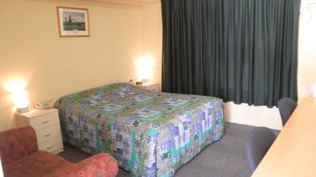 Enfield Motel - Accommodation Rockhampton 1