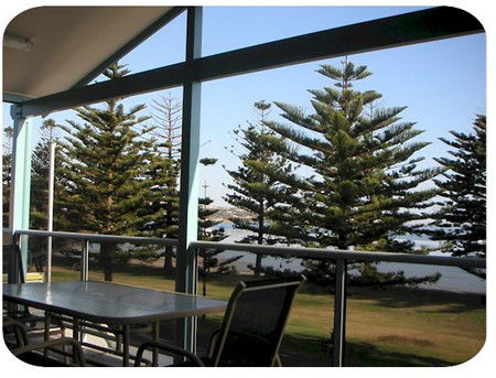 Port Lincoln Foreshore Apartments - Accommodation Rockhampton 2