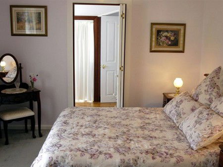 Addlestone House B&B - Accommodation Rockhampton 0