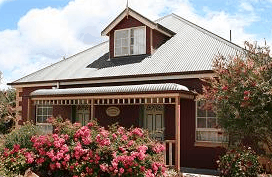 Swansea Cottages  Motel Suites