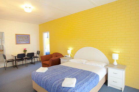 Statesman Motor Inn - Accommodation Rockhampton 2