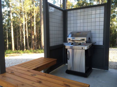 High Peaks Cottages - Accommodation Rockhampton 3