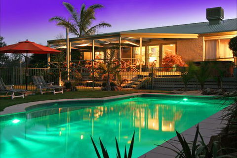 Weeroona Retreat B&B - Accommodation Rockhampton 0