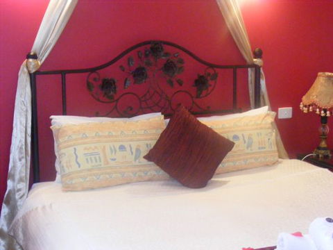 Weeroona Retreat B&B - Accommodation Rockhampton 2