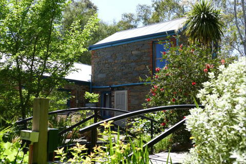 Willowbrook Heritage Bed & Breakfast - Accommodation Rockhampton 0