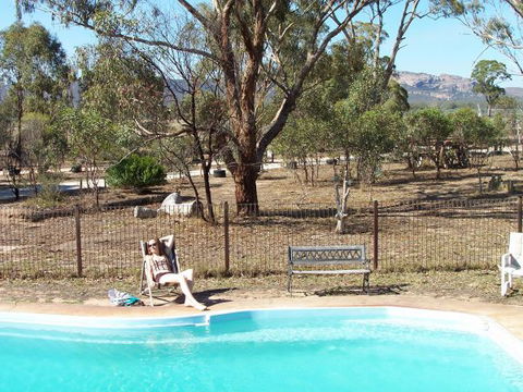 Mount Zero Log Cabins - Accommodation Rockhampton 1