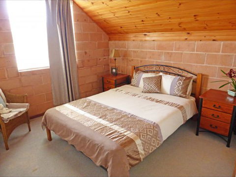 Oriental At Orient Point - Accommodation Rockhampton 9