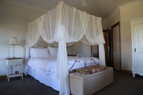 BellbirdHill Bed And Breakfast - Accommodation Rockhampton 4