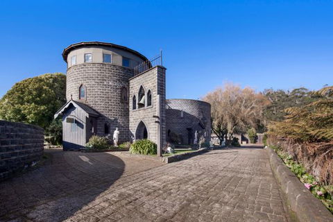 Castle Suites - Kryal Castle - Accommodation Rockhampton 8