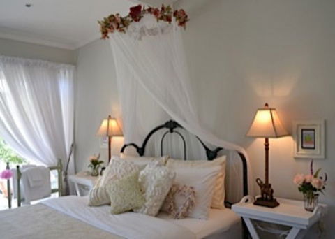 Garden Cottage B And B - Accommodation Rockhampton 3