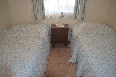 Hillview - Accommodation Rockhampton 4