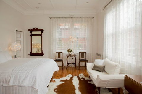 Mollisons - Accommodation Rockhampton 0