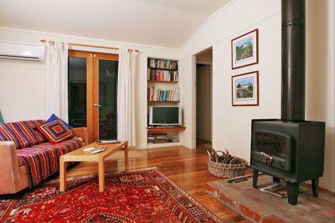 Oakhill Cottage - Accommodation Rockhampton 1