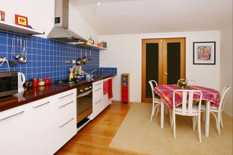 Oakhill Cottage - Accommodation Rockhampton 2