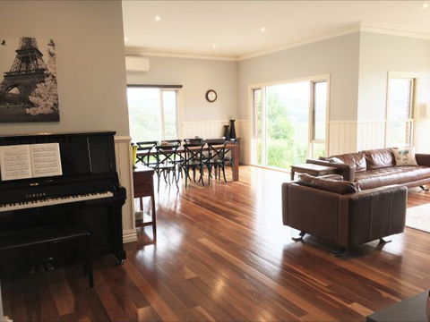 Shearer's Hill - Luxury Farm Stay - Accommodation Rockhampton 1