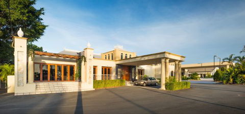 Shangri La Gardens Motel And Function Centre - Accommodation Rockhampton 1