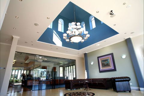Shangri La Gardens Motel And Function Centre - Accommodation Rockhampton 2