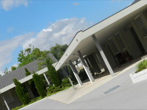 Shangri La Gardens Motel And Function Centre - Accommodation Rockhampton 4