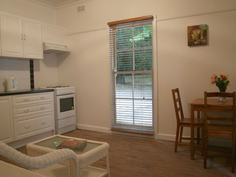 Tudor Cottages Mount Dandenong - Accommodation Rockhampton 5