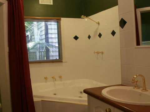 Tudor Cottages Mount Dandenong - Accommodation Rockhampton 6