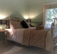 Telegraph Retreat Cottages - Accommodation Rockhampton