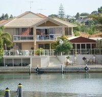 Port Mandurah Canals - Luxury Guest House - Accommodation Rockhampton