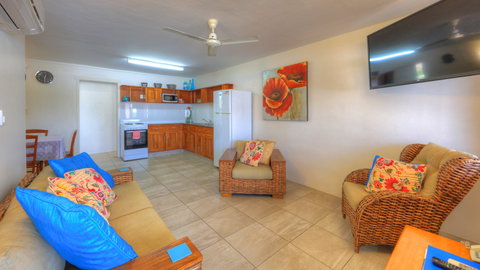 Sky View Units - Accommodation Rockhampton 2
