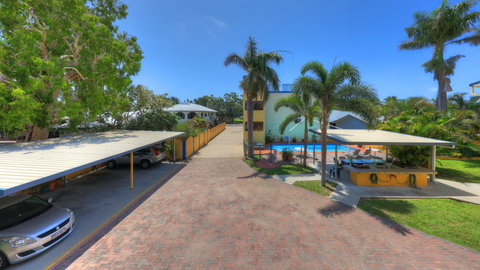 Sky View Units - Accommodation Rockhampton 4