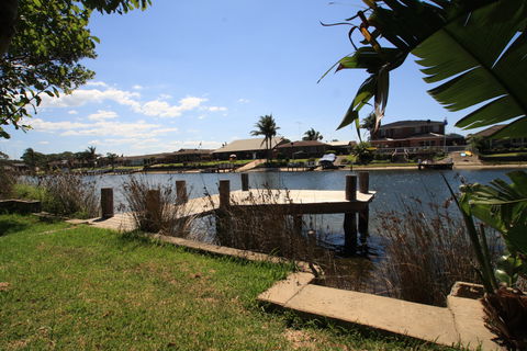 Waterfront Delight - Accommodation Rockhampton 0