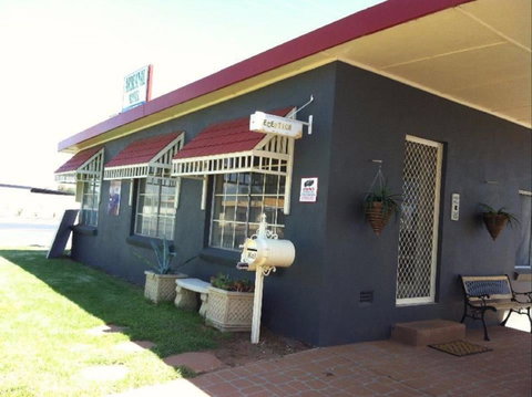 Ardeanal Motel - Accommodation Rockhampton 0