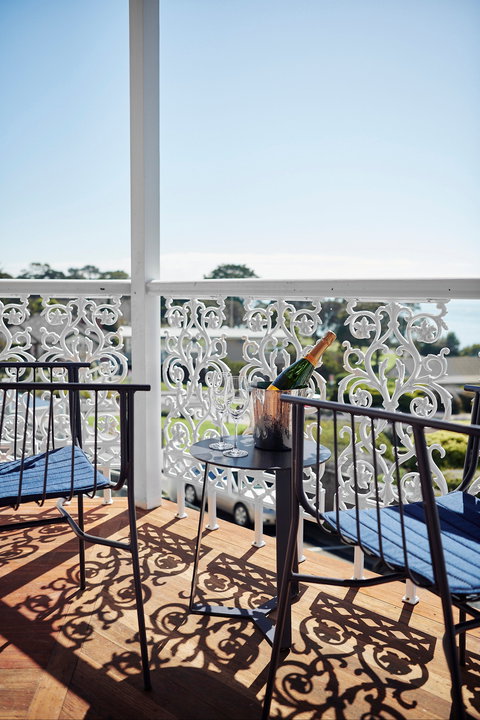 Hotel Sorrento - Accommodation Rockhampton 2