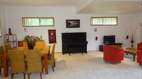 Peaceful Palms Bed And Breakfast - Accommodation Rockhampton 5