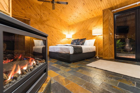 Waterfall Springs Retreat And Wildlife Sanctuary - Accommodation Rockhampton 4