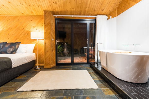Waterfall Springs Retreat And Wildlife Sanctuary - Accommodation Rockhampton 5