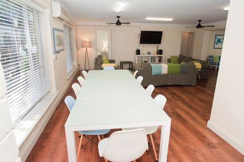 Horseshoe Bay Hideaway - Accommodation Rockhampton 1