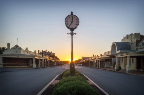 Lockhart Motel - Accommodation Rockhampton 2